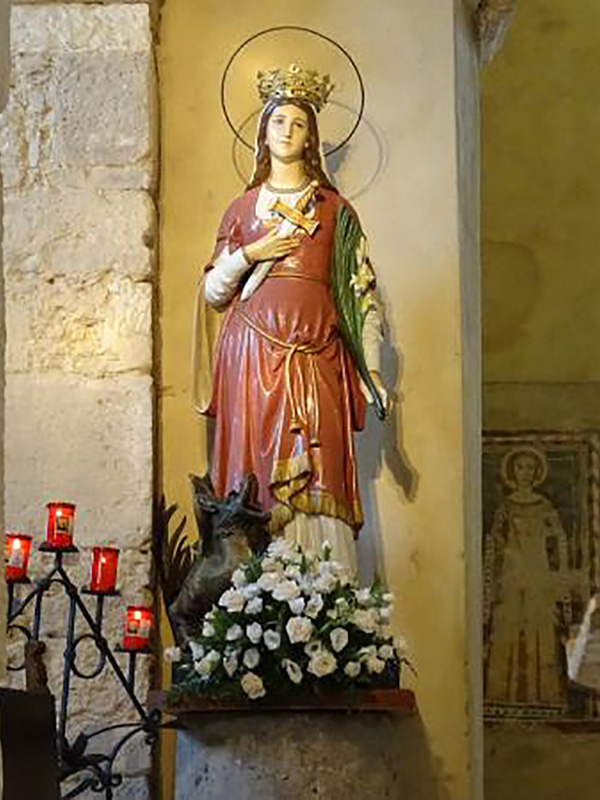 La statua di Santa Vittoria custodita presso l'omonima chiesa a Monteleone Sabino.